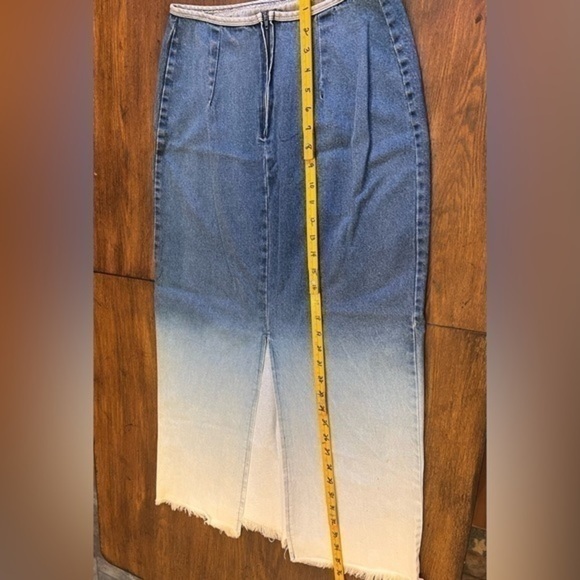 Vintage Denim Maxi skirt original and unique!!! With manufacturer slit✨✨✨SZ S/M✅ - Picture 9 of 9